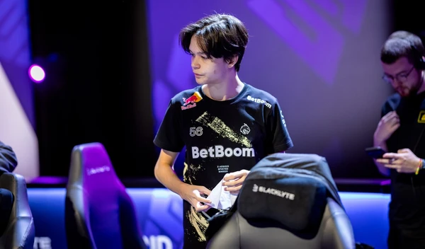 Satanic named his favorite carry hero