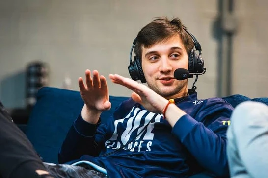 Arteezy calls on Valve to launch another ban wave in Dota 2