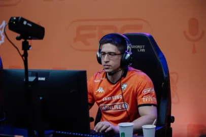 “We didn’t have synergy with Daxak and Antares” - Fly explains the roster changes in Virtus.pro